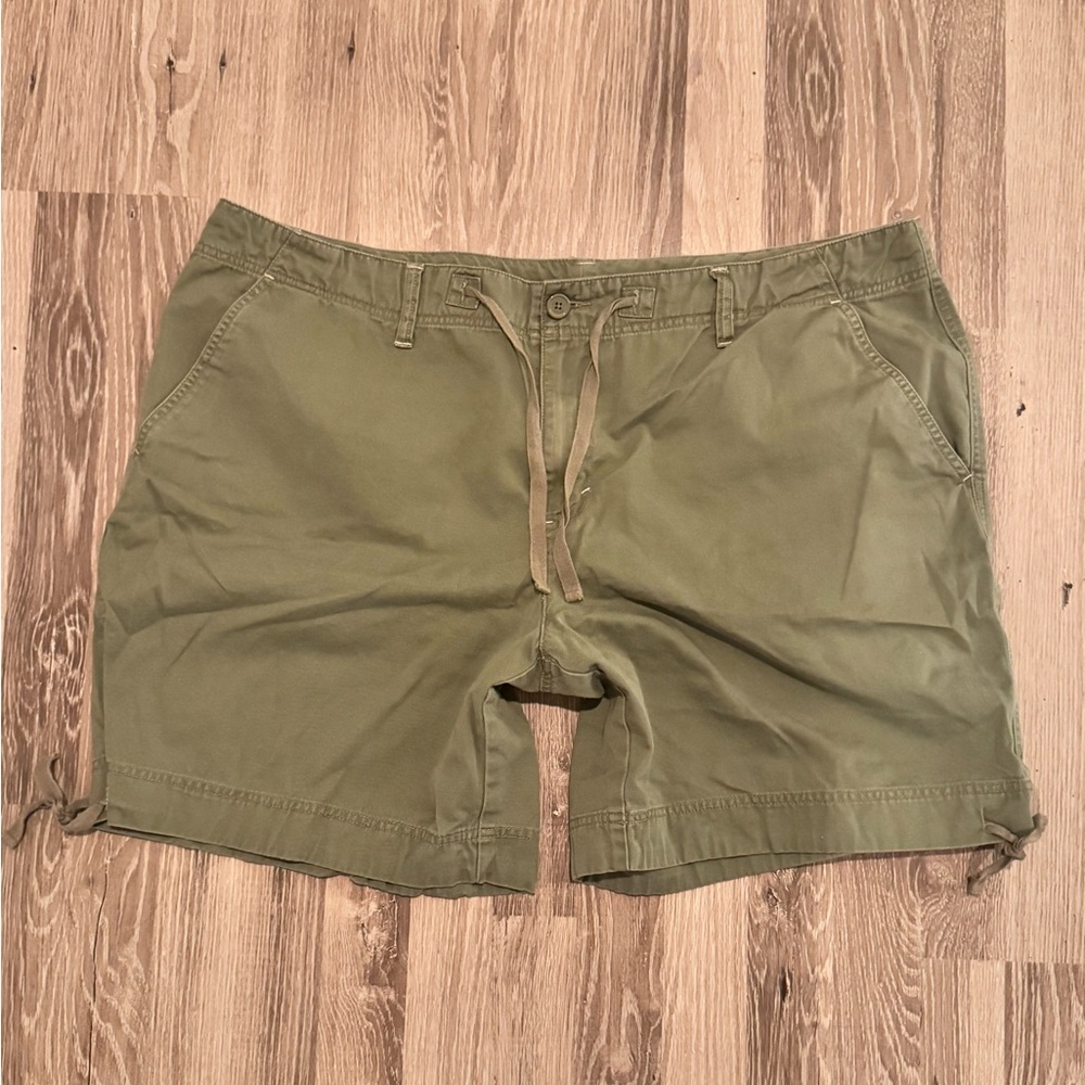 Venezia Olive Cargo Shorts